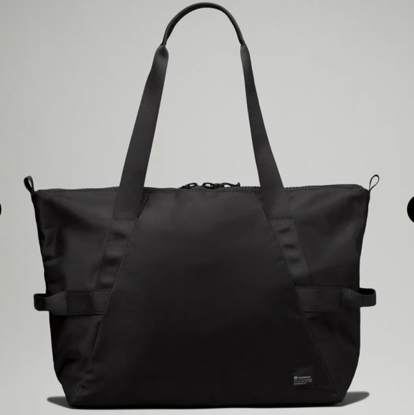 Lululemon All Day Essentials Tote Black NWT - Picture 1 of 13